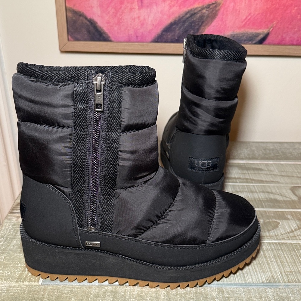 UGG Ridge Waterproof Snow Boots